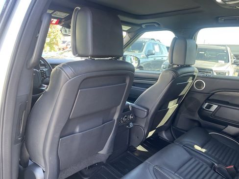 Used 2020 Land Rover Discovery HSE Luxury image 24