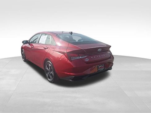 Used 2023 Hyundai Elantra SEL w/ Convenience Package image 5