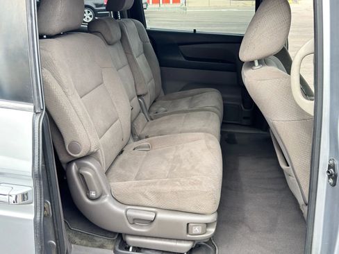 Used 2016 Honda Odyssey SE image 15