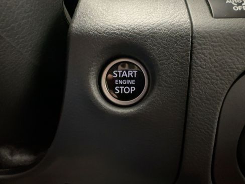 Used 2025 Nissan Frontier PRO-4X w/ Pro Convenience Package image 23