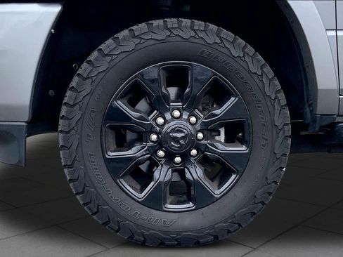 Used 2022 RAM 2500 Limited AWD/4WD image 10