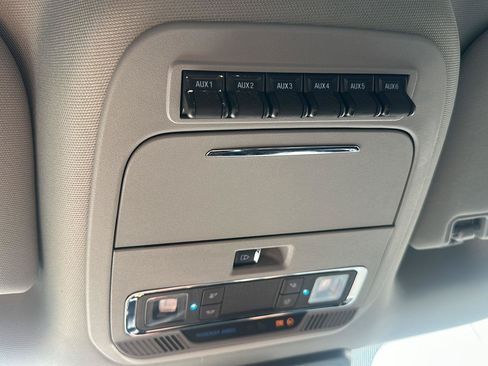 Used 2024 Ford F350 Lariat w/ Black Appearance Package AWD/4WD image 27