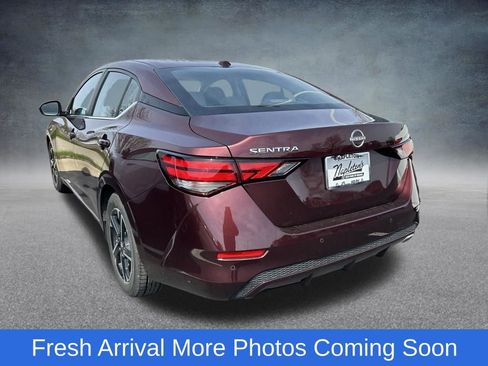 Used 2025 Nissan Sentra SV image 4