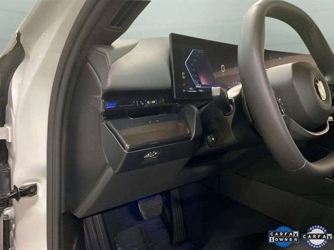 Used 2025 BMW 530i xDrive image 15