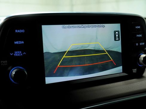 Used 2019 Hyundai Santa Fe SE AWD/4WD image 23
