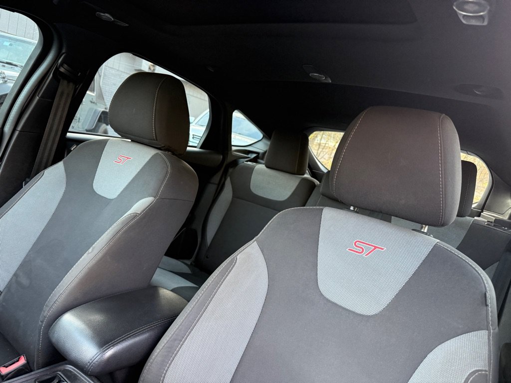 Used 2014 Ford Focus ST FWD image 30