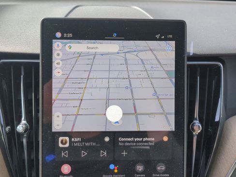 New 2026 Volvo XC60 B5 Plus w/ Protection Package Premier image 11