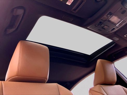 Used 2019 Lexus ES 350 w/ Premium Package FWD image 14