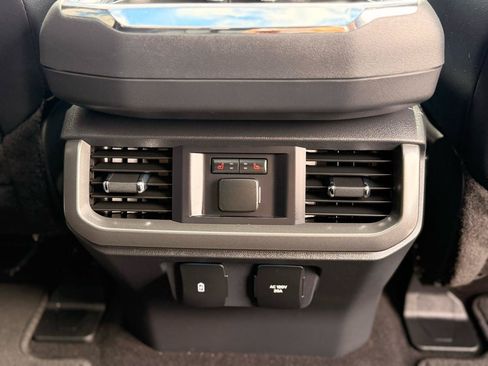 Used 2024 Ford F150 Lariat w/ Equipment Group 502A High AWD/4WD image 21