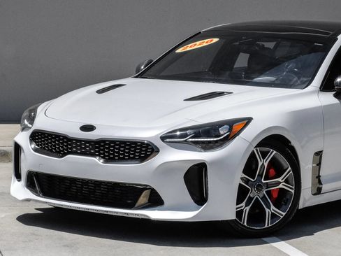 Used 2020 Kia Stinger GT2 AWD/4WD image 14