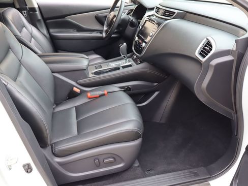 Used 2023 Nissan Murano SV w/ SV Midnight Edition Package FWD image 16