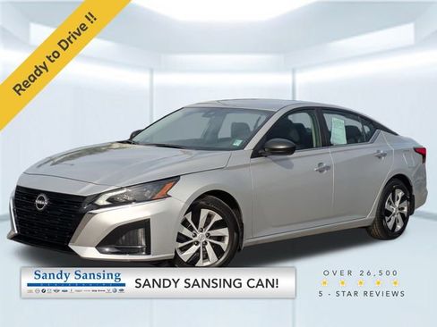 Used 2024 Nissan Altima 2.5 S image 1