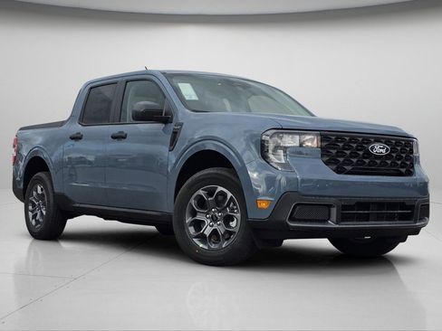 New 2026 Ford Maverick XLT w/ Equipment Group 301A image 2