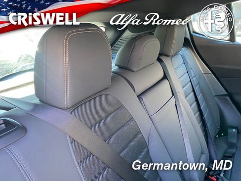 Used 2024 Alfa Romeo Tonale Ti image 43