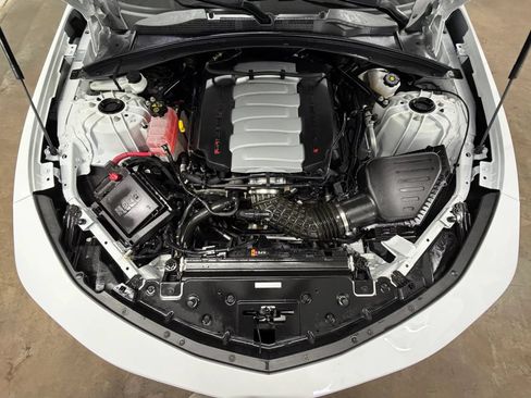Used 2023 Chevrolet Camaro SS RWD image 28