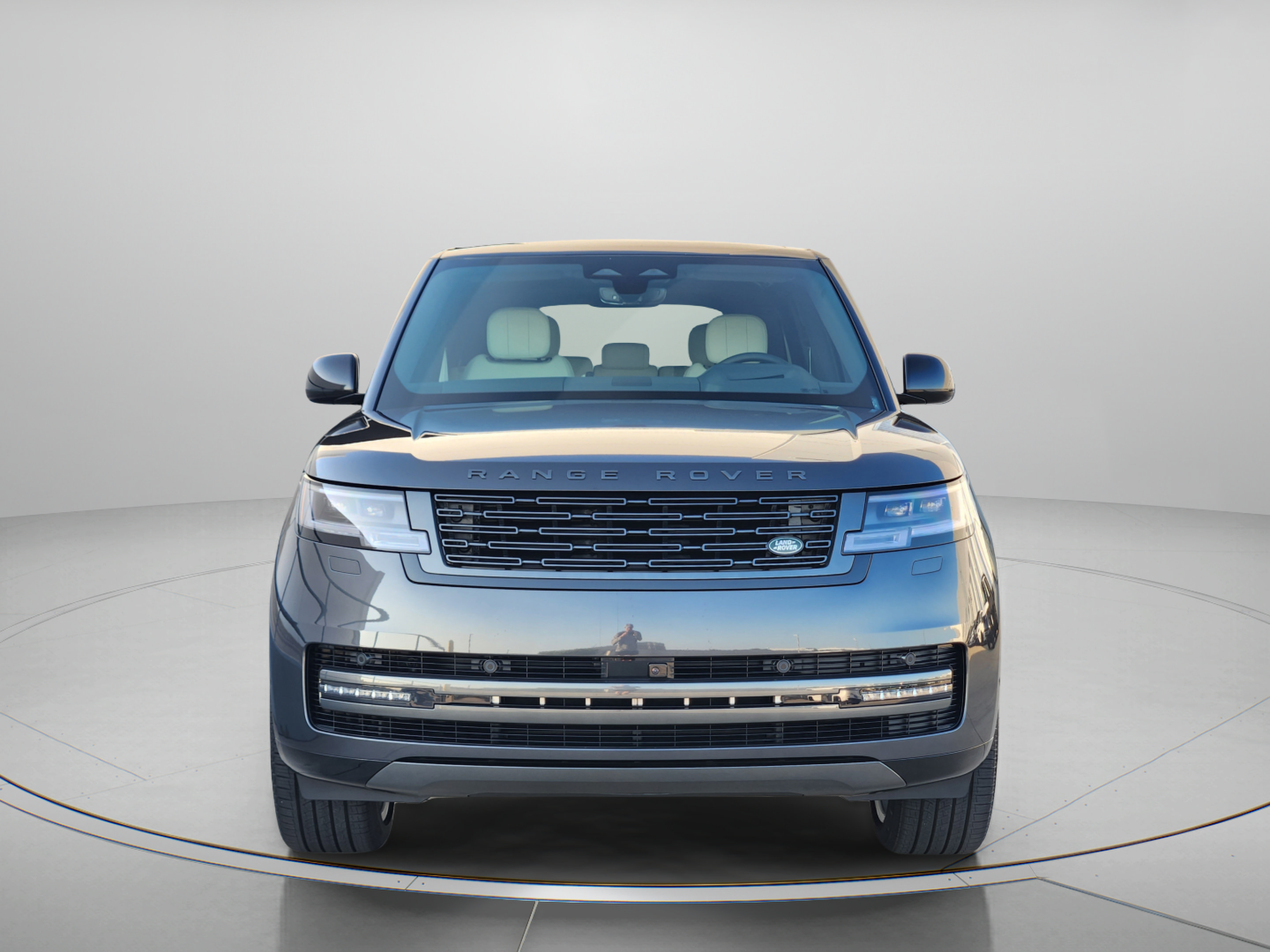 New 2026 Land Rover Range Rover Long Wheelbase SE AWD/4WD image 6