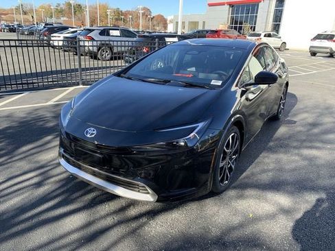 New 2026 Toyota Prius Plug-In Hybrid FWD image 4