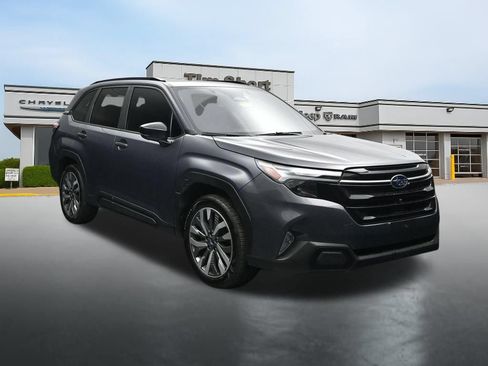 Used 2025 Subaru Forester Touring AWD/4WD image 7