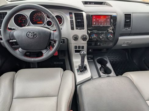 Used 2008 Toyota Tundra 4x4 CrewMax image 4