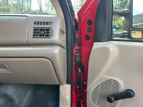 Used 2001 Ford F250 4x4 Regular Cab Super Duty image 73