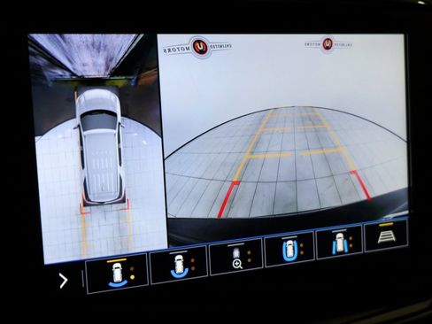 Used 2020 Chevrolet Traverse RS w/ LPO, Floor Liner Package image 7