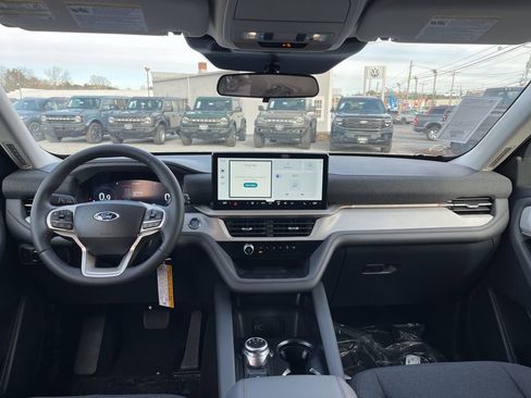 New 2026 Ford Explorer Active image 6