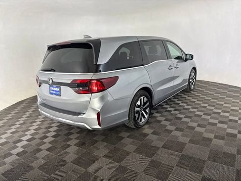 Certified 2025 Honda Odyssey EX-L image 5