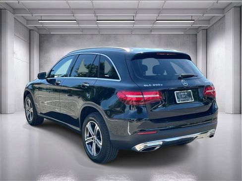 Used 2019 Mercedes-Benz GLC 350e 4MATIC image 5