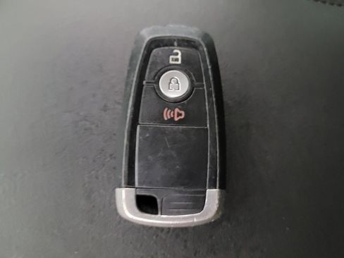Used 2019 Ford Edge SEL FWD image 32
