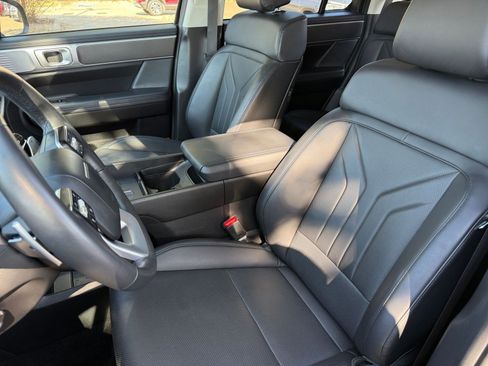 Used 2025 Hyundai Santa Fe SEL image 36