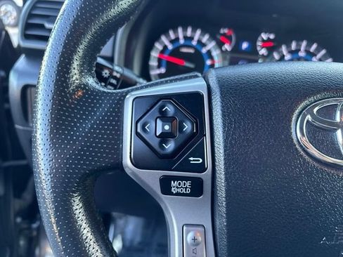 Used 2019 Toyota 4Runner SR5 AWD/4WD image 22