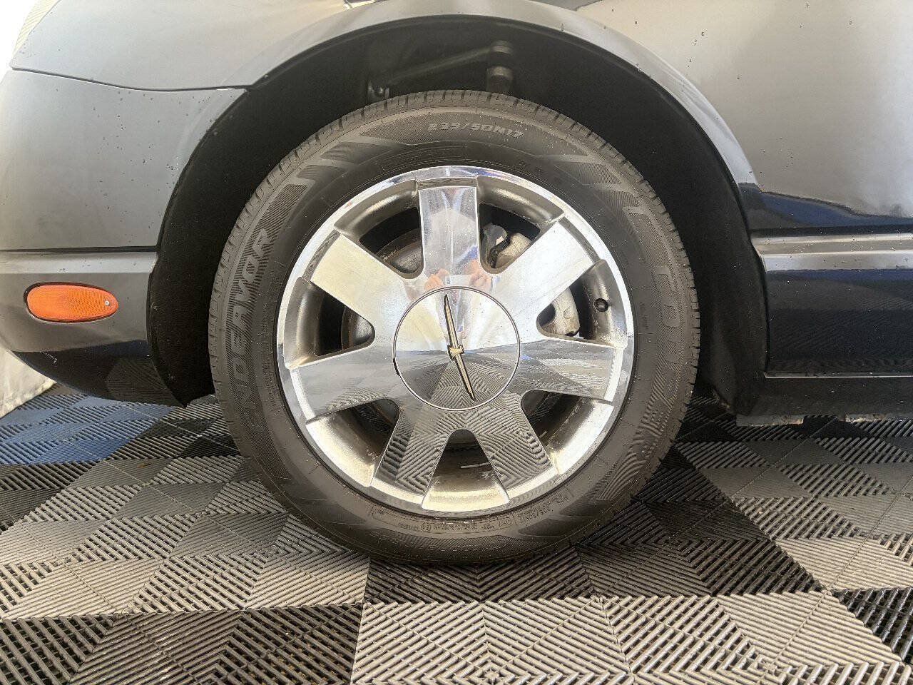Used 2002 Ford Thunderbird RWD image 21