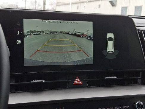 Used 2023 Kia Sportage EX image 19