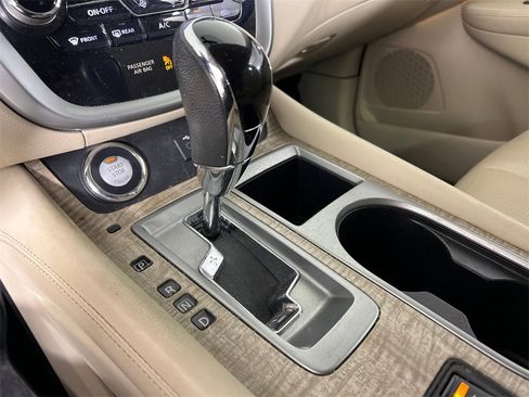 Used 2019 Nissan Murano SL image 32