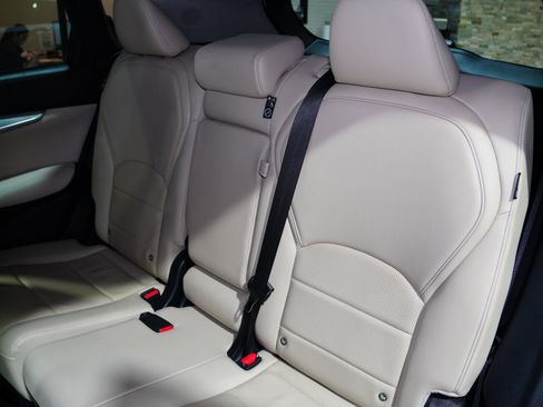 Used 2022 INFINITI QX50 Sensory image 17