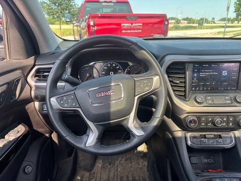 Used 2023 GMC Acadia AT4 w/ Technology Package AWD/4WD image 10