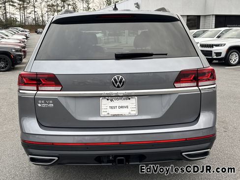 Used 2022 Volkswagen Atlas SE image 4