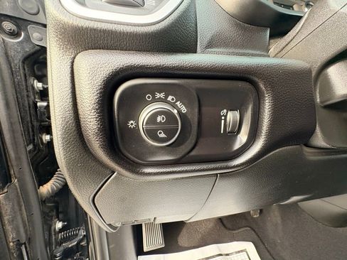 Used 2024 RAM 2500 Big Horn image 29