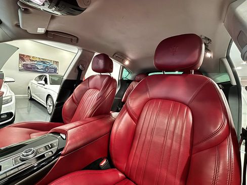Used 2017 Maserati Levante AWD/4WD image 11