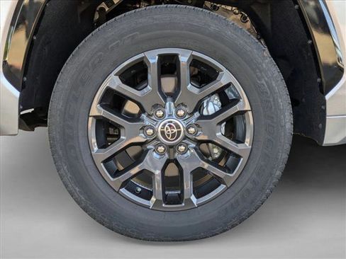 Used 2022 Toyota Tundra Platinum image 26