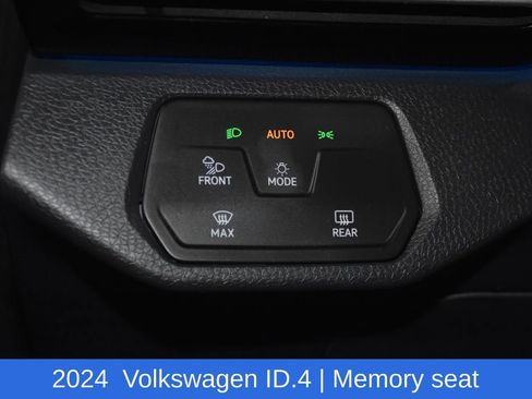 Used 2024 Volkswagen ID.4 S image 9
