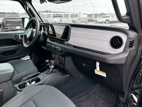 New 2026 Jeep Gladiator Sport AWD/4WD image 34