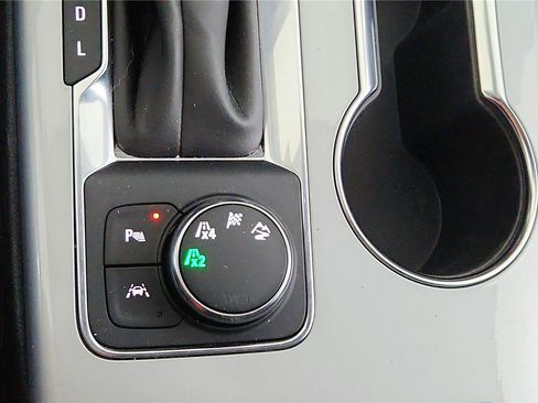 Used 2025 Chevrolet Blazer LT w/ Convenience Package AWD/4WD image 27