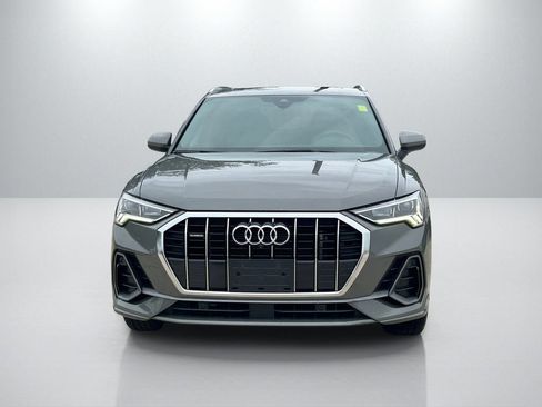 Used 2022 Audi Q3 2.0T Premium Plus w/ Premium Plus Package AWD/4WD image 2