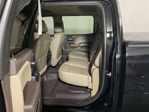 Used 2018 GMC Sierra 1500 SLT AWD/4WD image 32