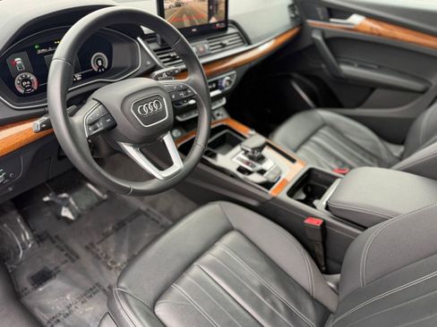 Used 2022 Audi Q5 2.0T Premium Plus w/ Premium Plus Package image 4