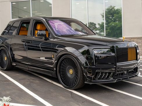 Used 2025 Rolls-Royce Cullinan AWD/4WD image 9