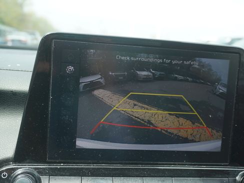 Used 2023 Kia Forte LXS w/ LXS Technology Package image 11