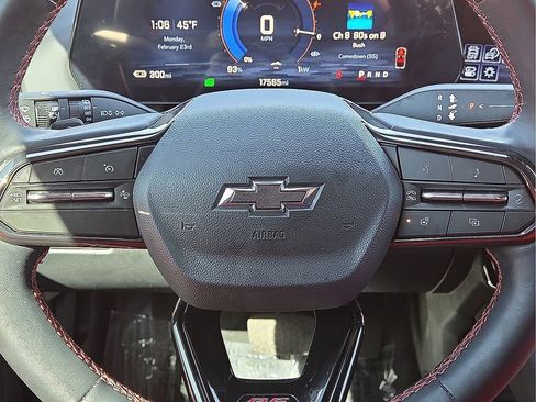 Used 2024 Chevrolet Equinox EV RS image 30