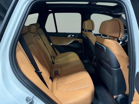 New 2026 BMW X5 xDrive40i w/ Executive Package image 10